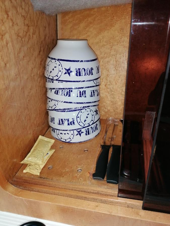 לה רושל Sejour Insolite Sur Un Yacht. Bateau Hotel A Quai. מראה חיצוני תמונה